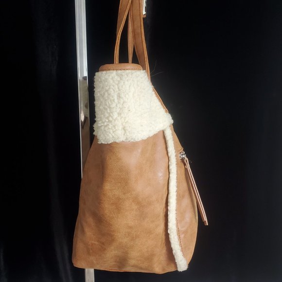 Nine West Brown Leather Shoulder Bag/Purse with FauxFur Sherpa accents - Picture 4 of 16